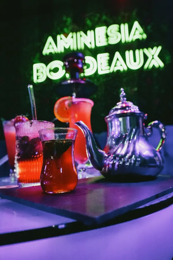 Thé à la menthe marocain et cocktails sans alcool